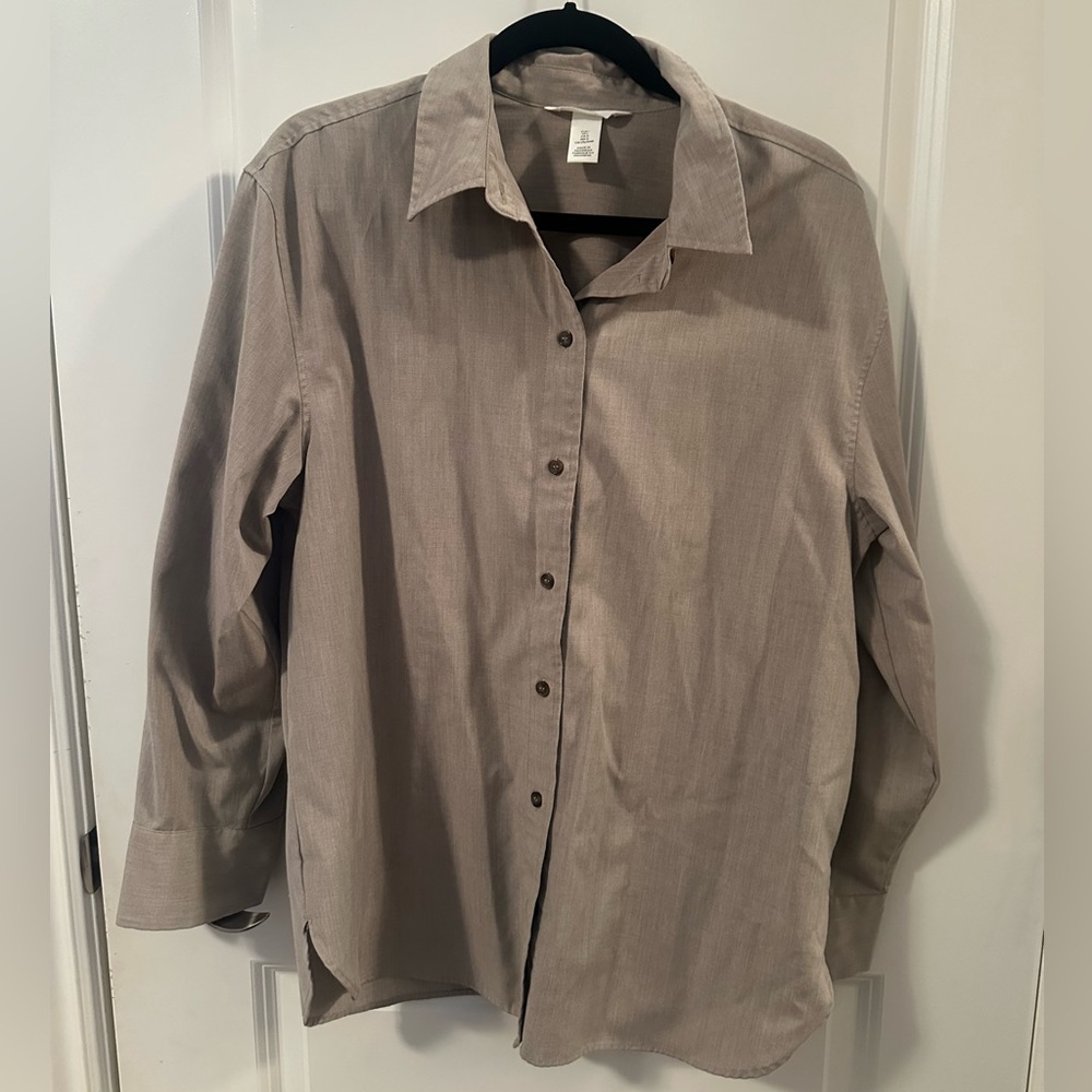 H&M Light Gray Shirt